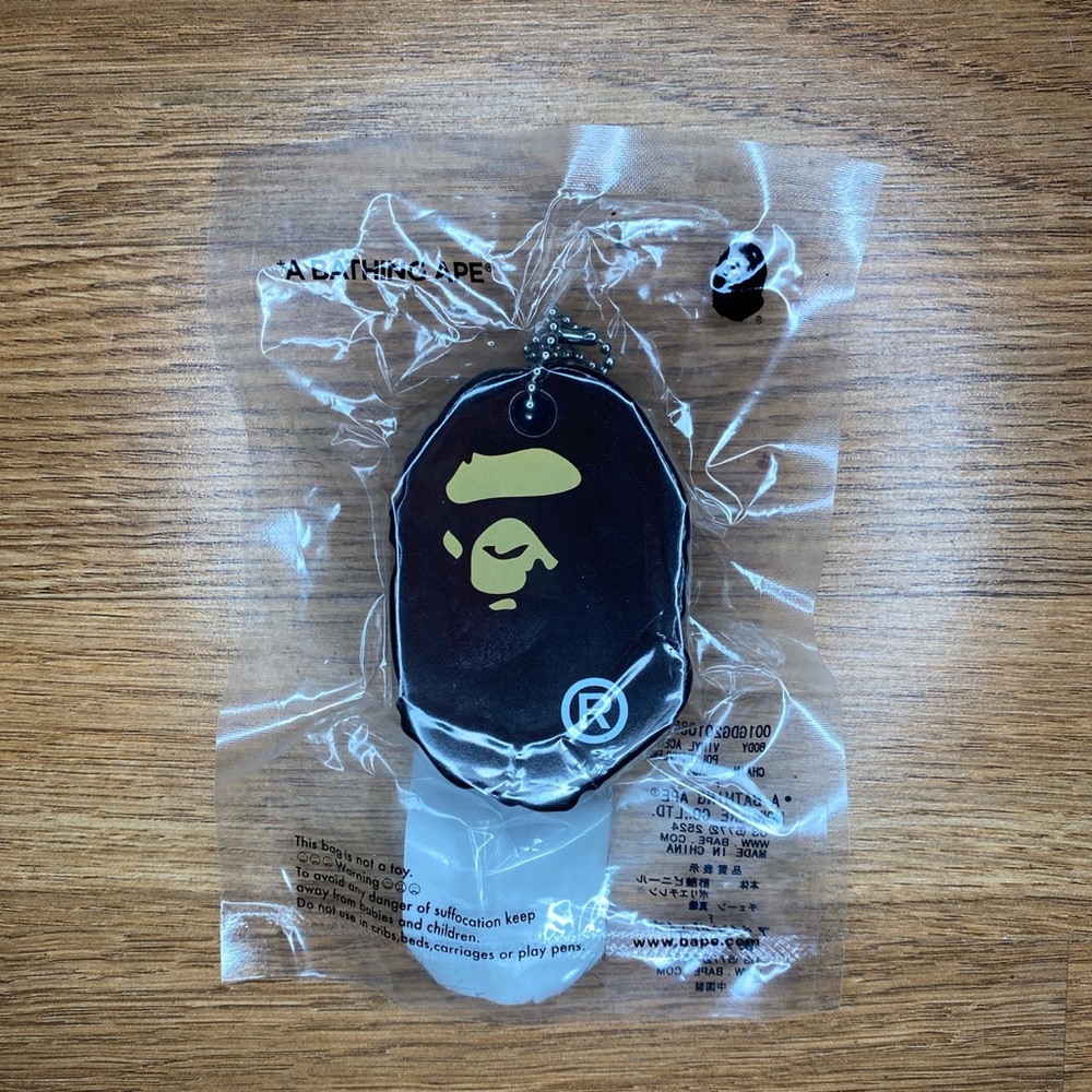 BAPE Key Chain - Picture 3 of 4